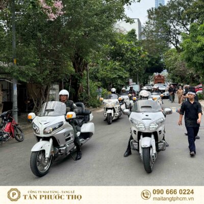 xe đoàn mô tô phục vụ tang lễ trong gói tang lễ trọn gói