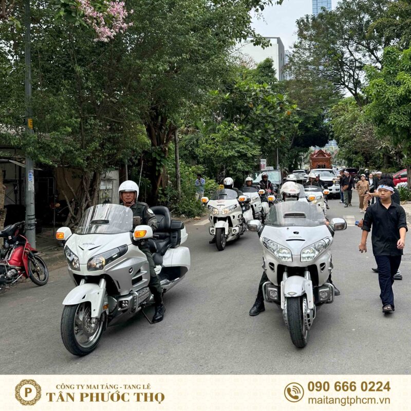 xe đoàn mô tô phục vụ tang lễ trong gói tang lễ trọn gói