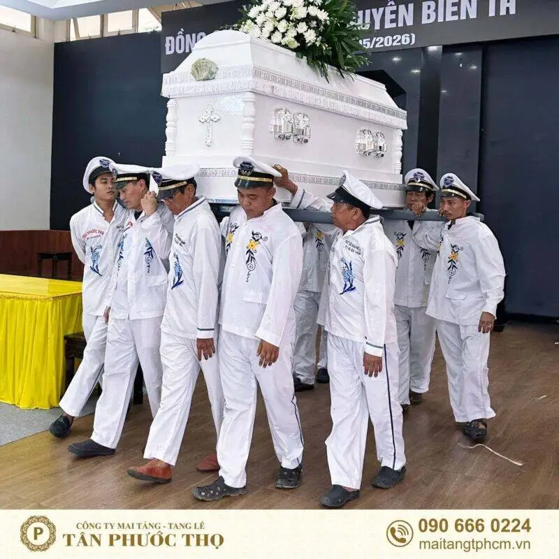 đội công nhân tang lễ