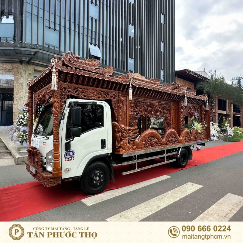 xe rồng trong gói an táng báo ân dịch vụ tang lễ trọn gói và mai táng trọn gói