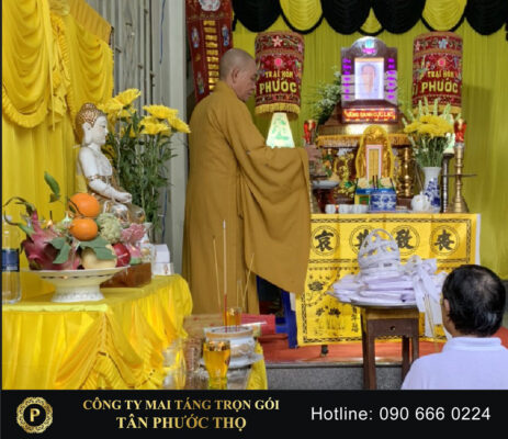 tang lễ phật giáo thầy làm lễ dịch vụ mai táng trọn gói tang lễ trọn gói