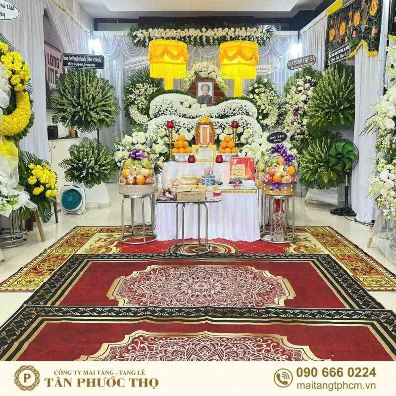 trang trí hoa tươi trang trí sảnh tang
