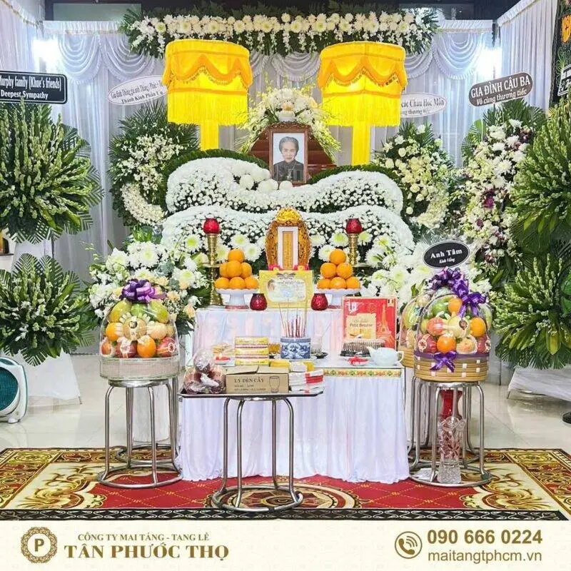 trang trí hoa tươi trang trí sảnh tang
