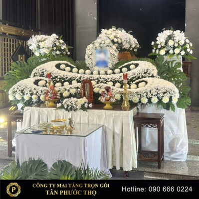 trang trí hoa tươi tang lễ
