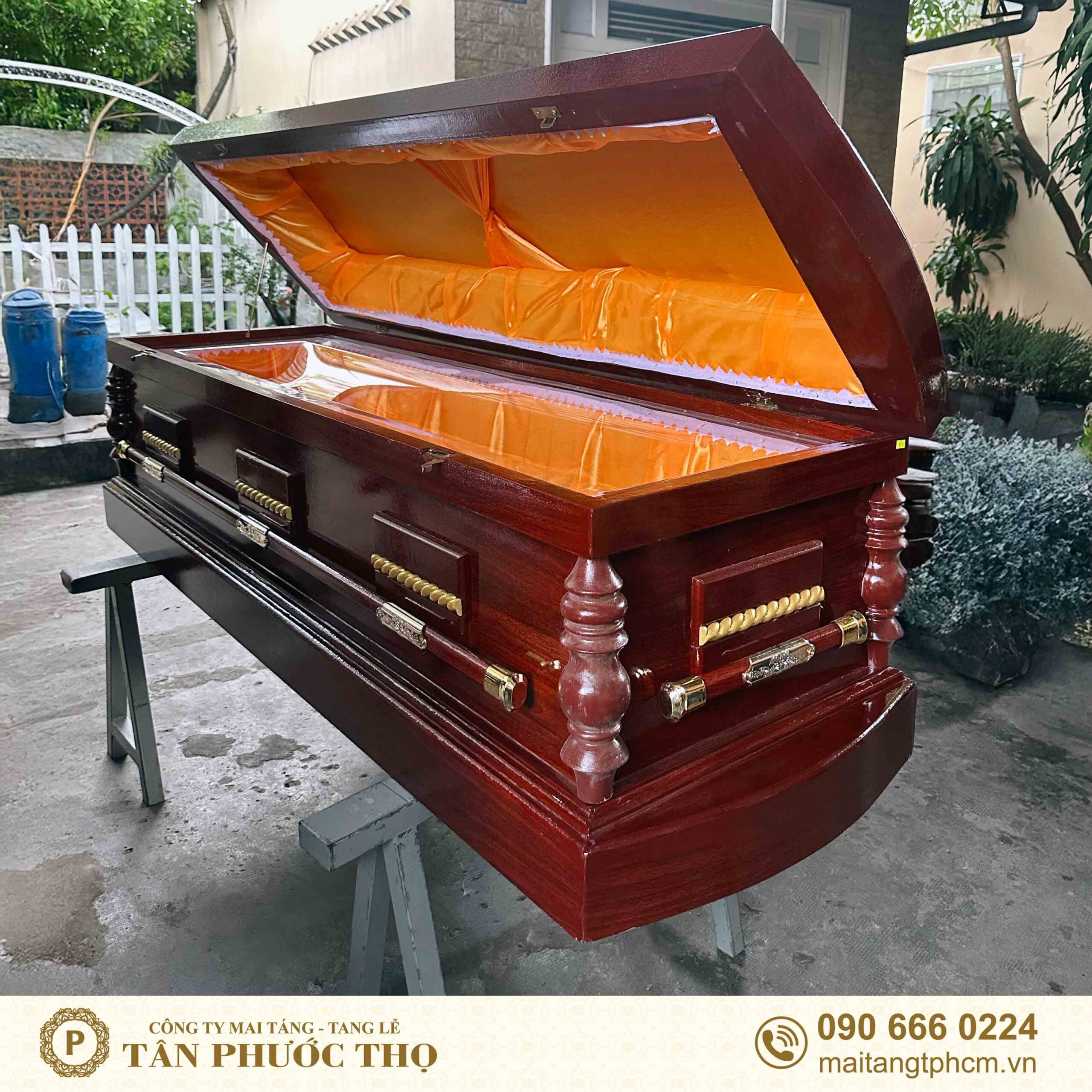 Quan tài hoả táng hiện đại Hồng Đại Phúc bên trong