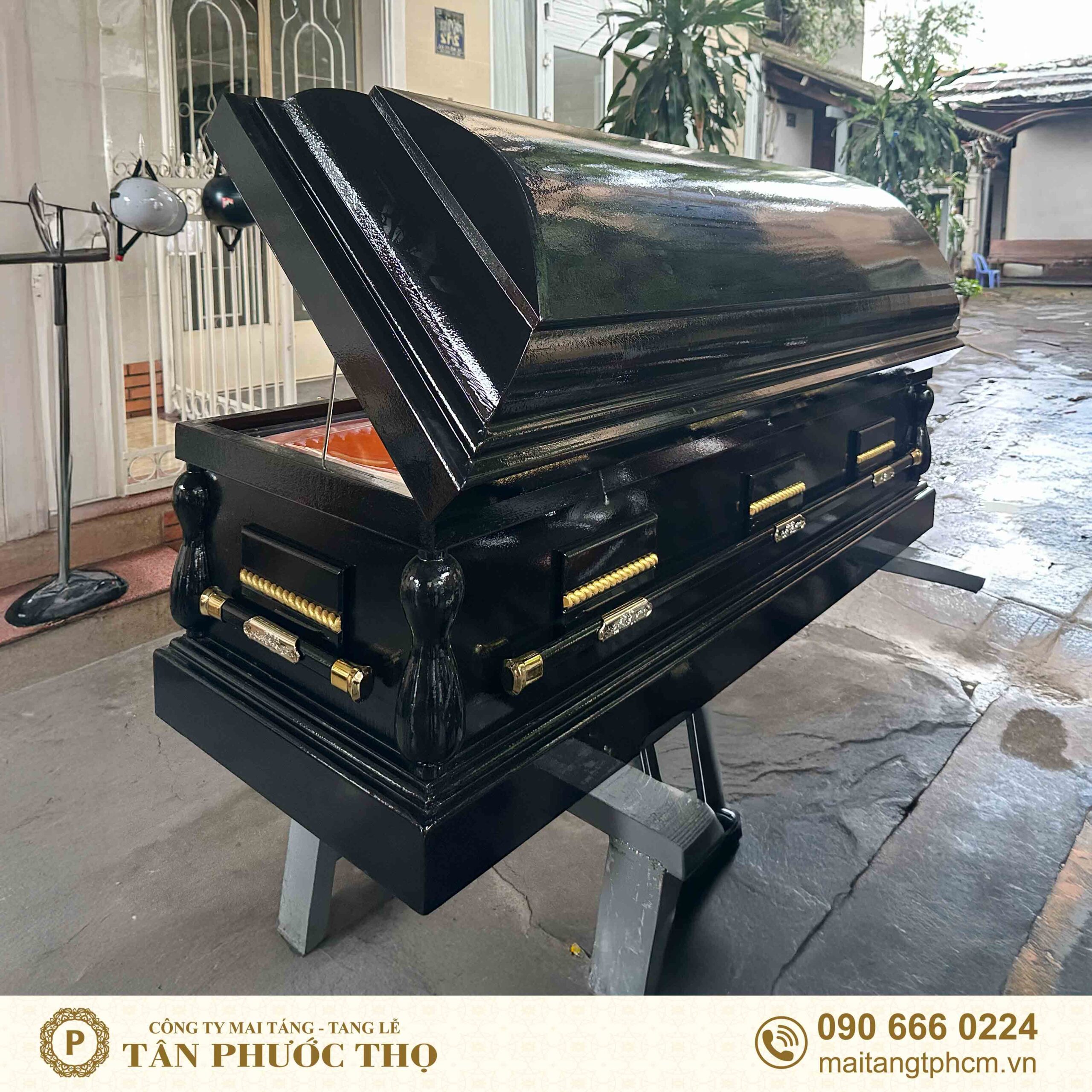 Quan tài hoả táng hiện đại Huyền Trường Phúc bên trong