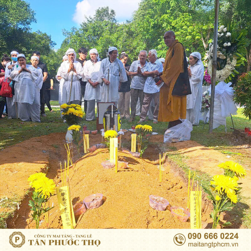 tang lễ trọn gói theo hình thức an tang ( địa táng )