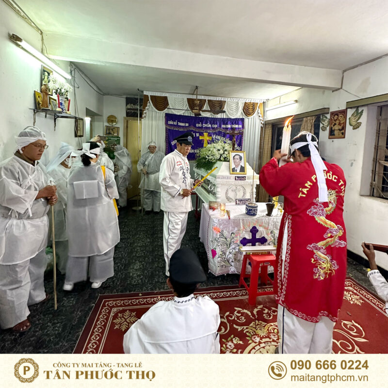 lễ bái quan tại dịch vụ tang lễ ở chung cư và mai táng ở chung cư